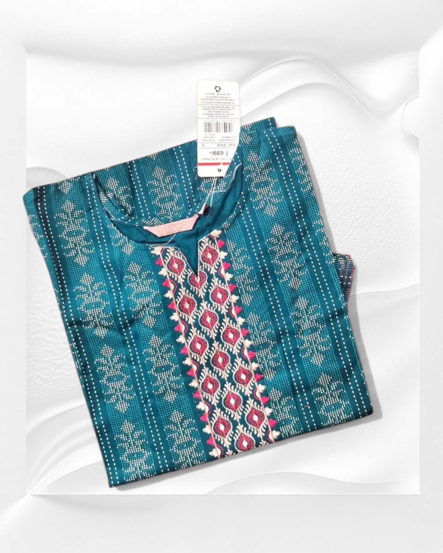 DarkGreen_Kurti_Liva_AV03