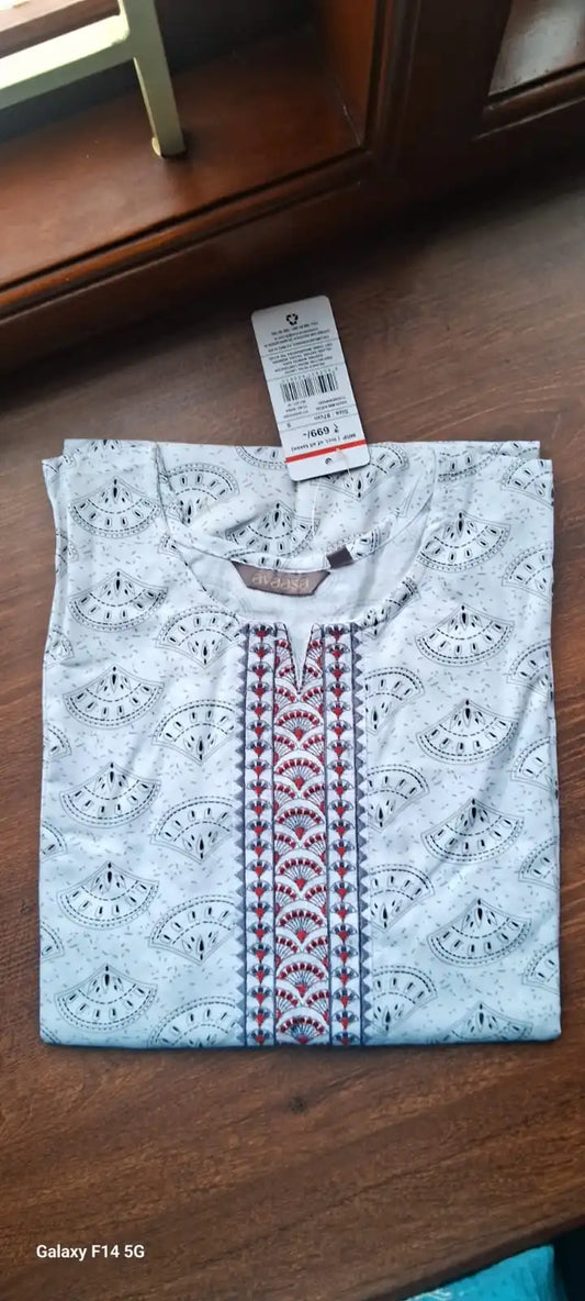White_Rayon_Avaasa_AV01